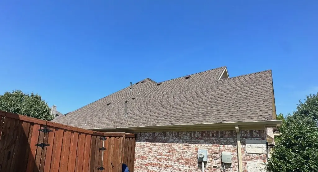 Completed roof replacement project in Dry Run